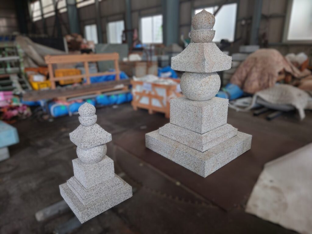 犬島石　さび　白　五輪塔　叩き　安寧