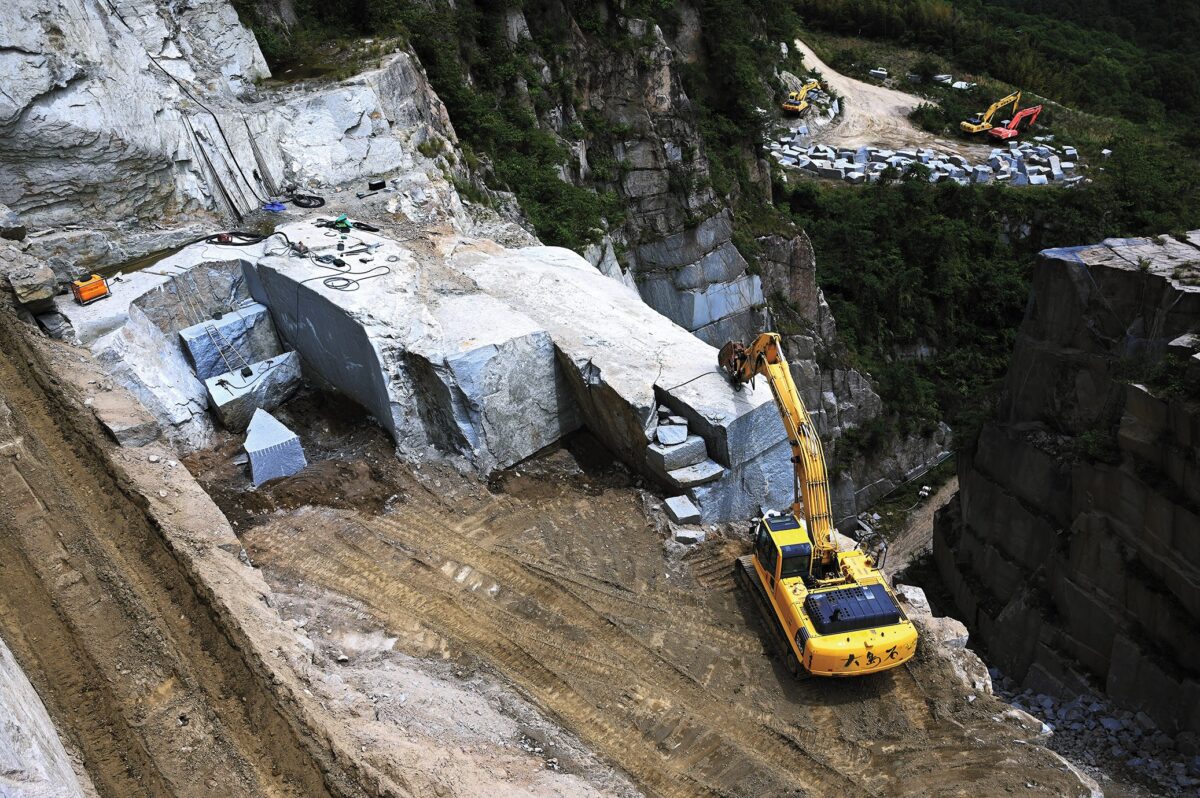 大島石 大島石材工業 スタンダードグレード 墓石