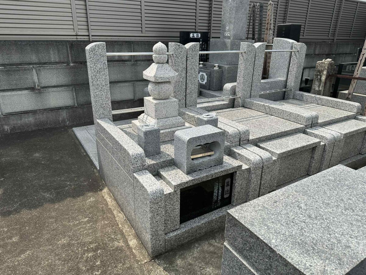 犬島石　五輪塔　叩き