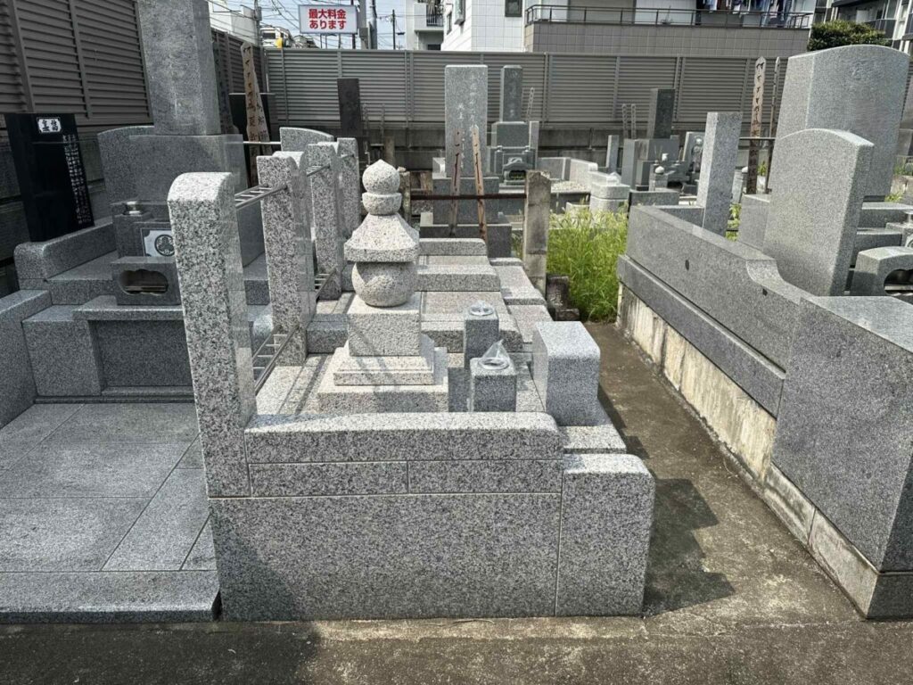 犬島石　五輪塔　叩き
